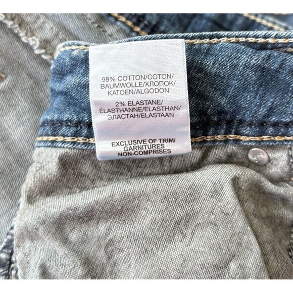 Silver Shorts Womens Size 28 Suki Mid Rise Inseam 3 Distressed Denim Bottoms - Picture 8 of 11